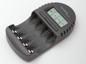 Зарядное устройство Technoline BC-450